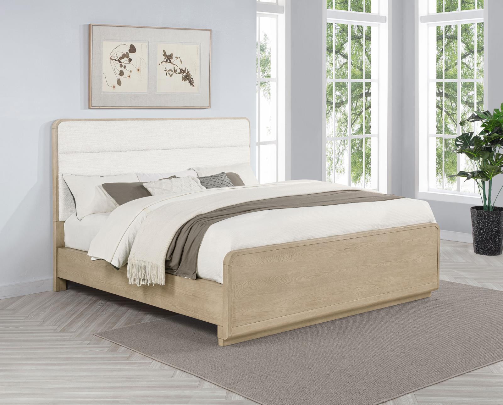 Ladera 56-inch California King Panel Bed Light Elm - Image 2