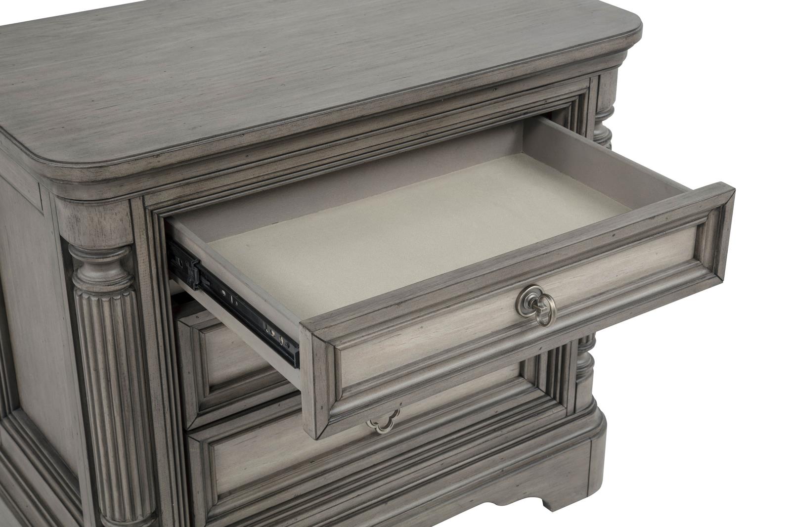 Cresswell 3-drawer Nightstand Bedside Table Weathered Taupe - Image 12