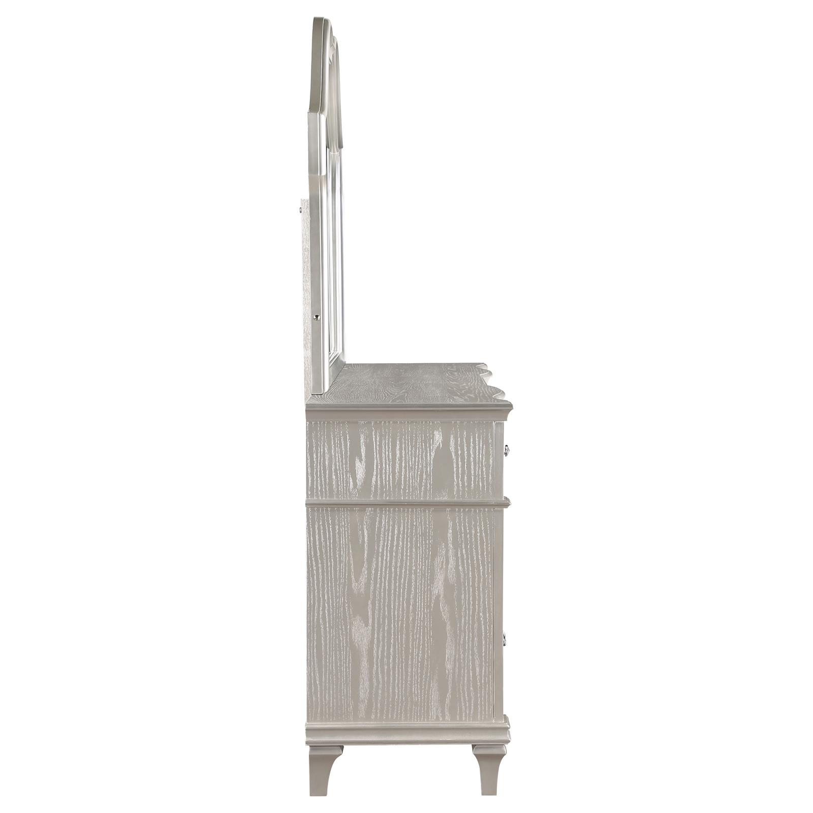 Evangeline 9-drawer Dresser with Mirror Silver Oak - Image 9