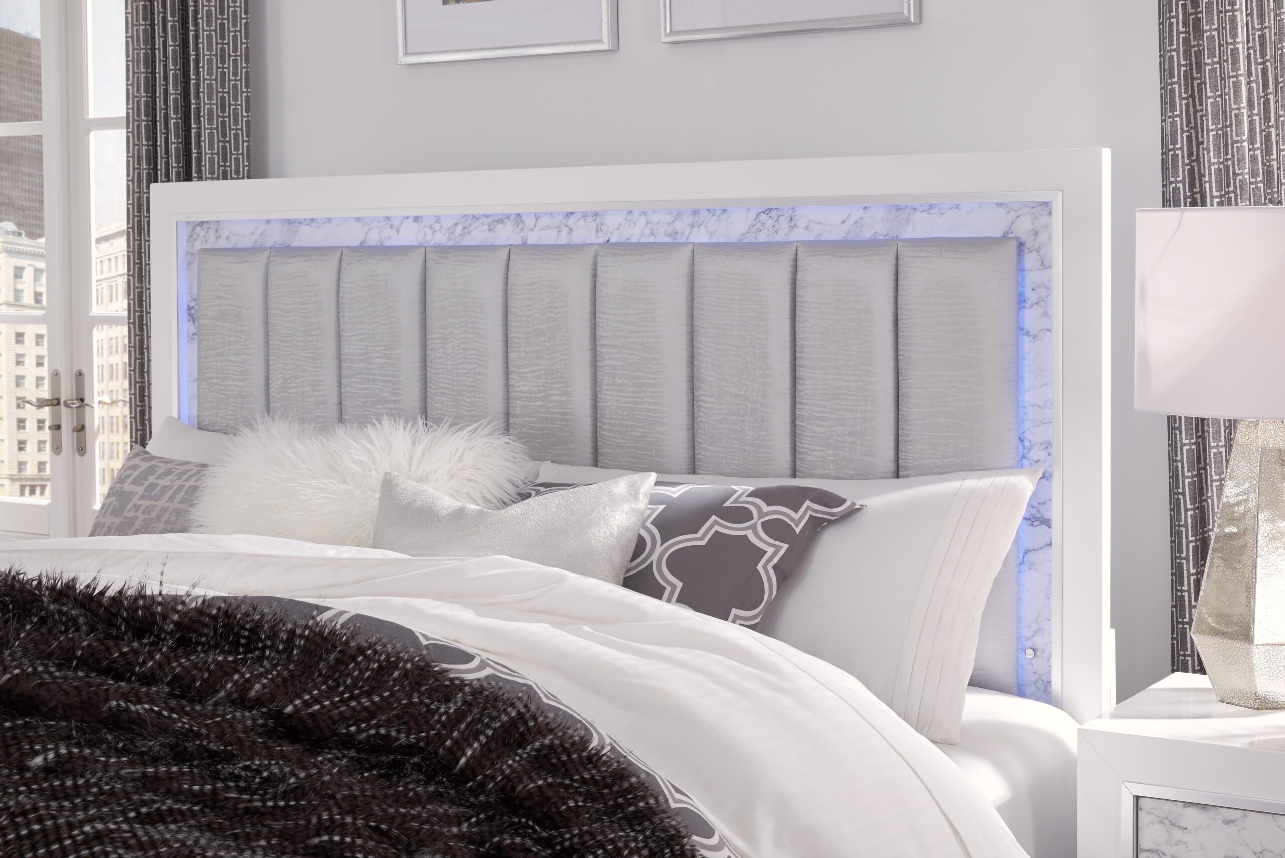 Santorini - 5 Piece Bedroom Set - White - Image 7