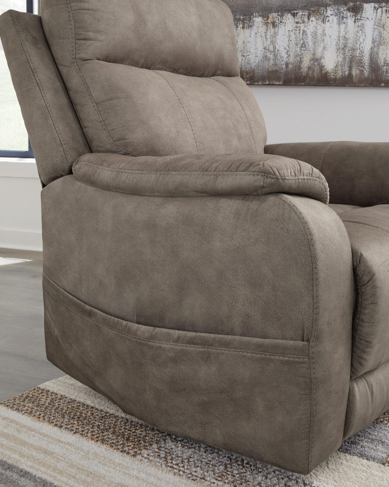 Crestmeade - Power Lift Recliner - Image 12