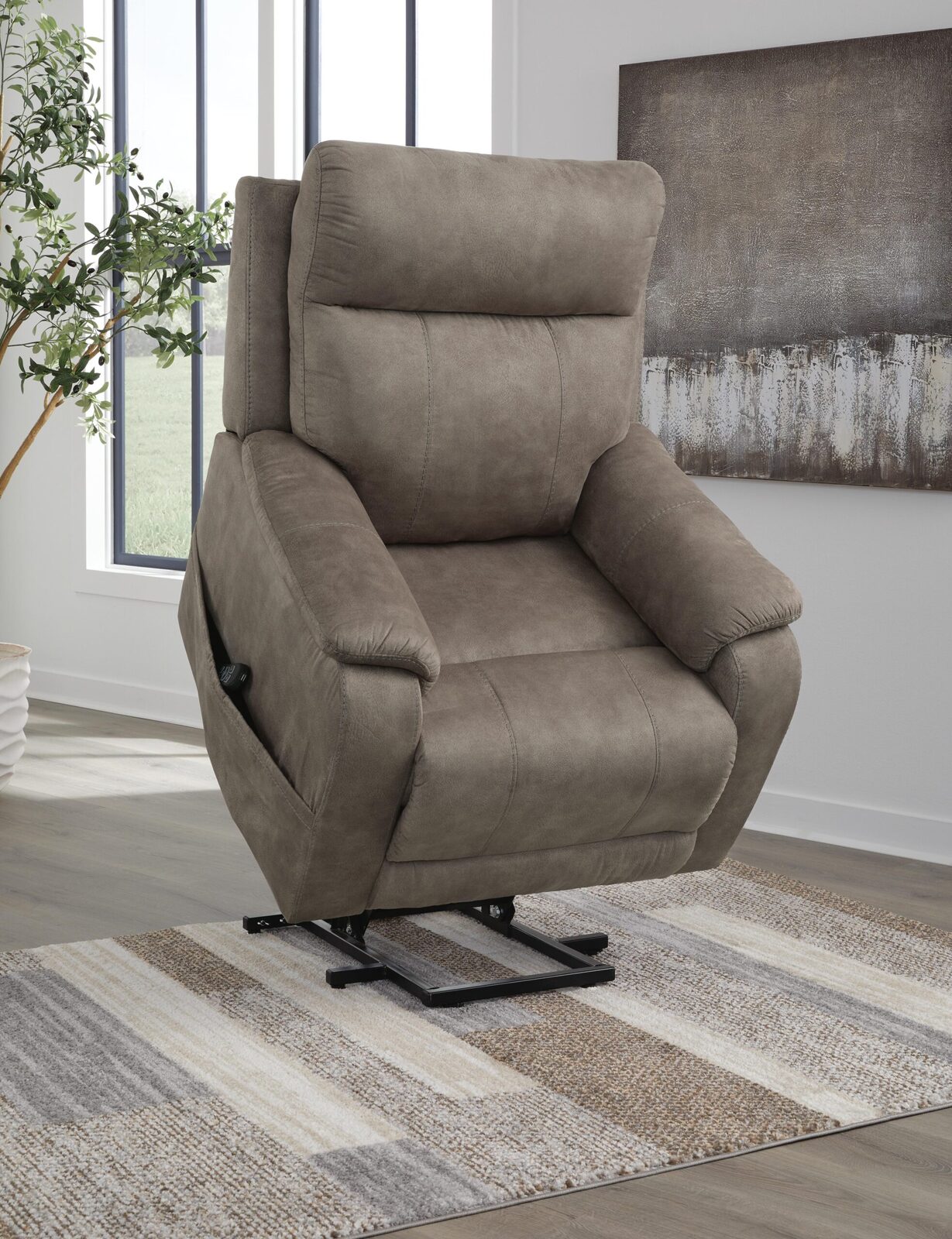 Crestmeade - Power Lift Recliner - Image 11