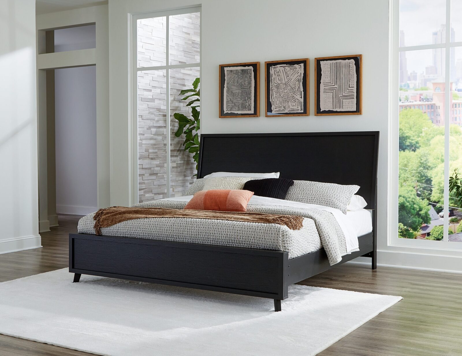 Danziar - Panel Bed - Image 3