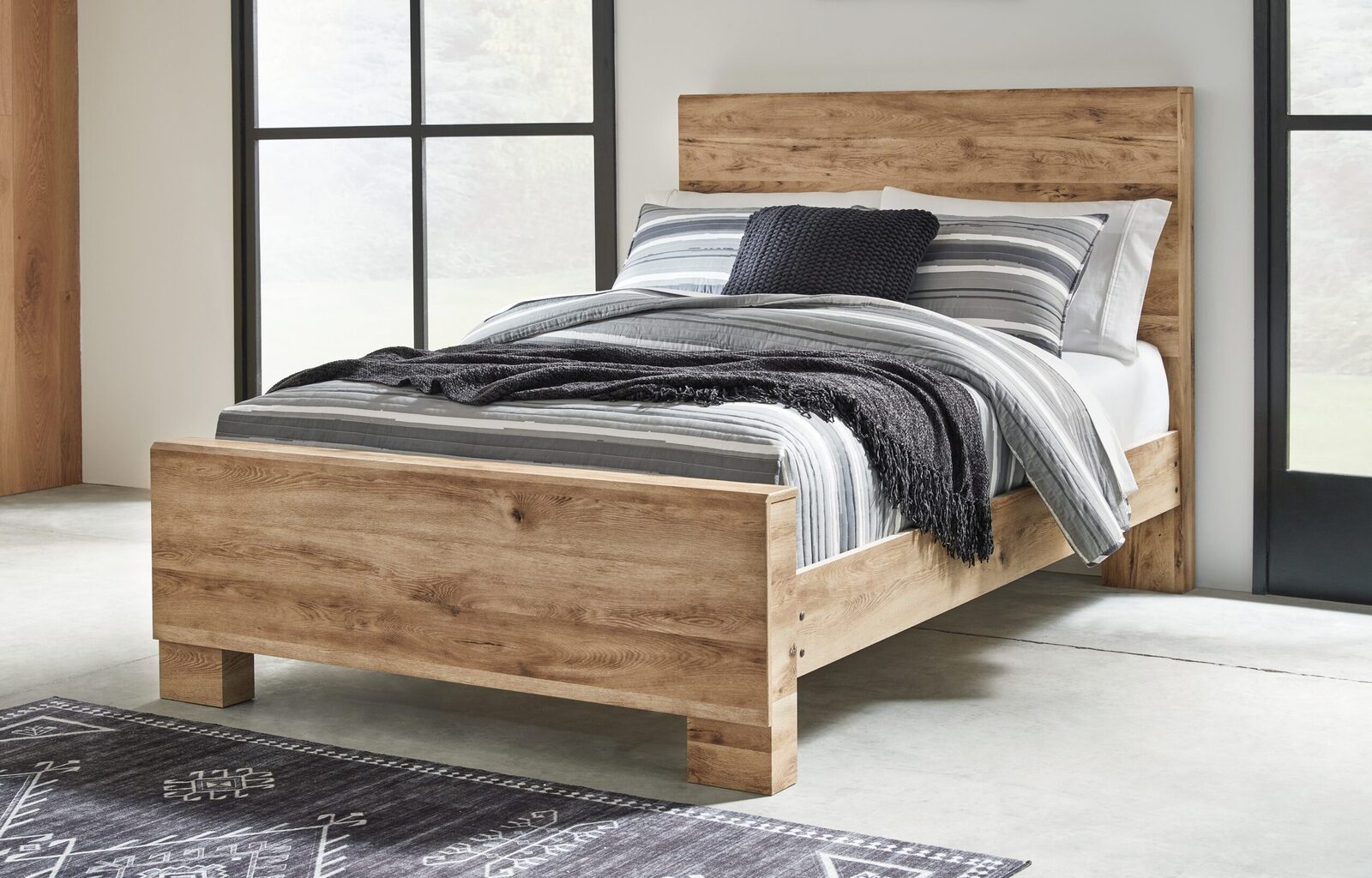 Hyanna - Panel Bed - Image 9