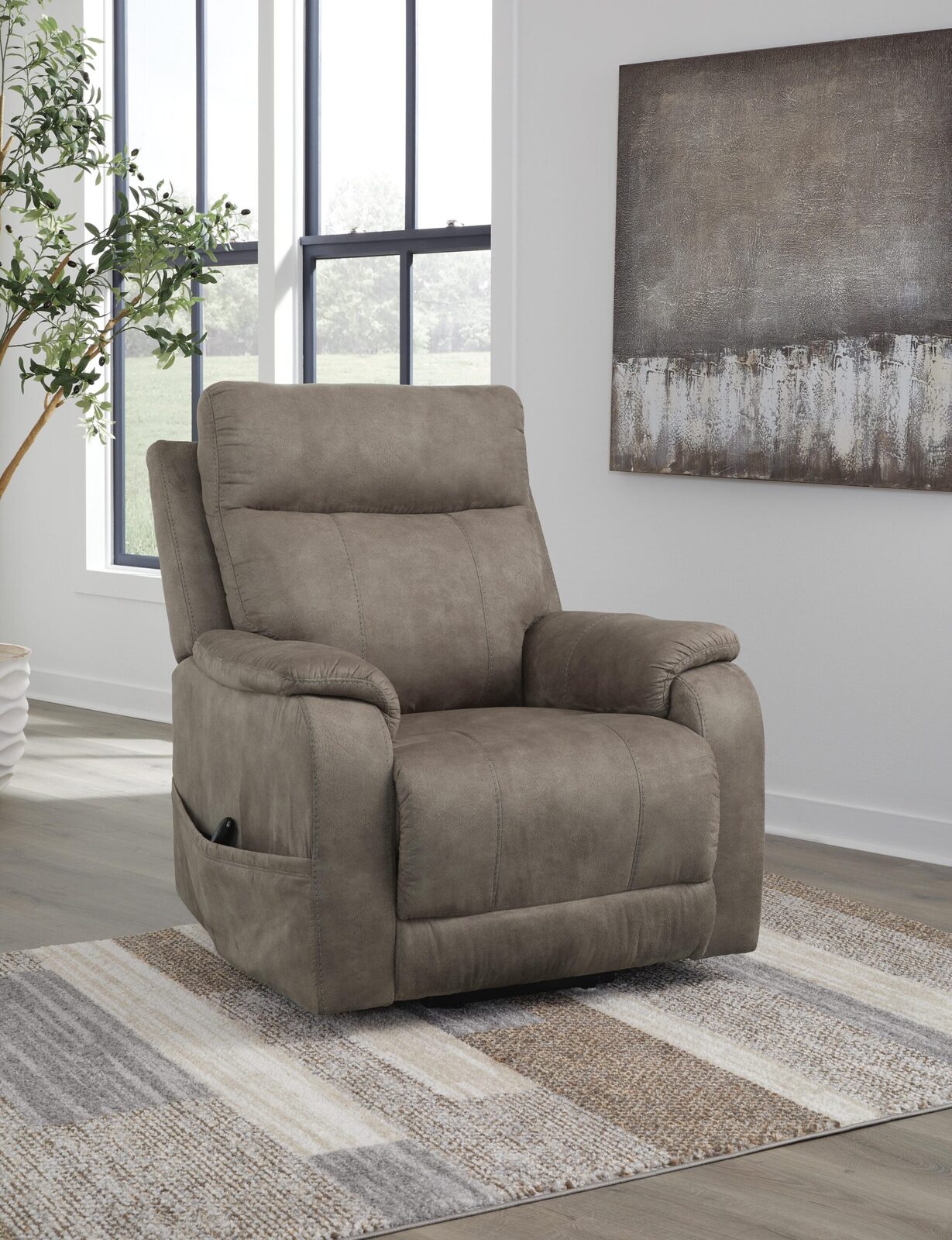 Crestmeade - Power Lift Recliner - Image 3