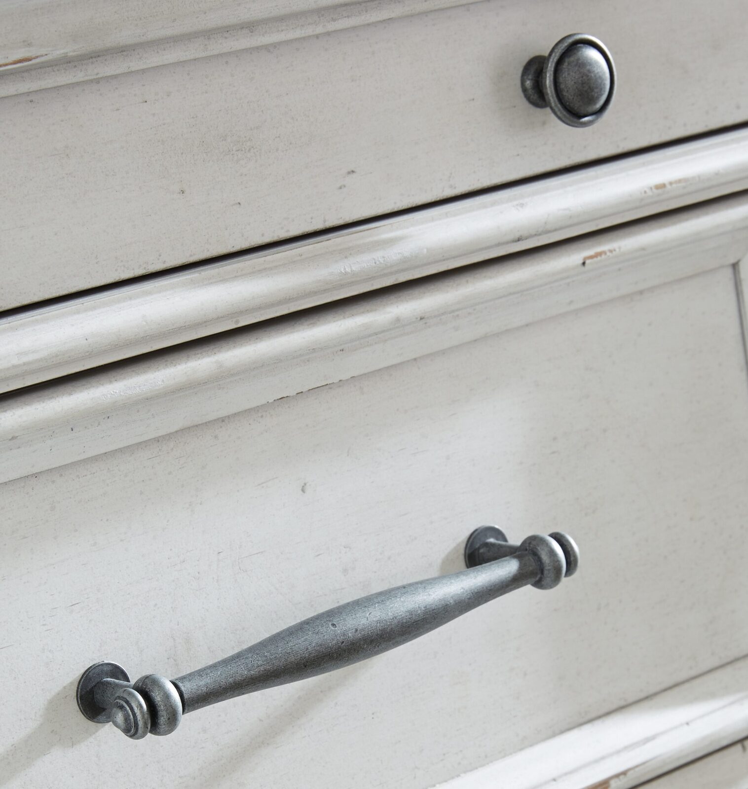 Kanwyn - Dresser - Image 11