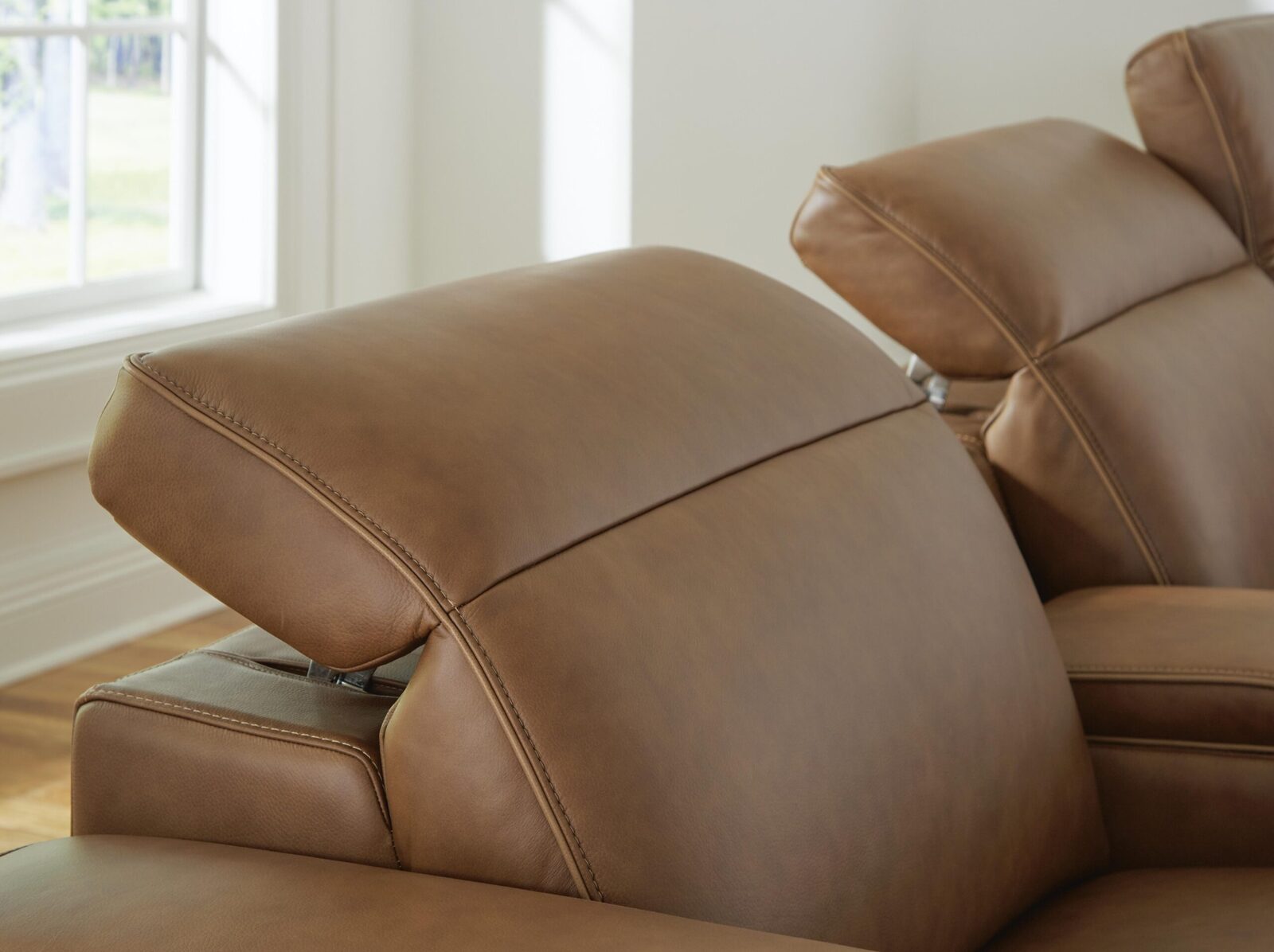 Magic Man - Reclining Sectional - Image 10