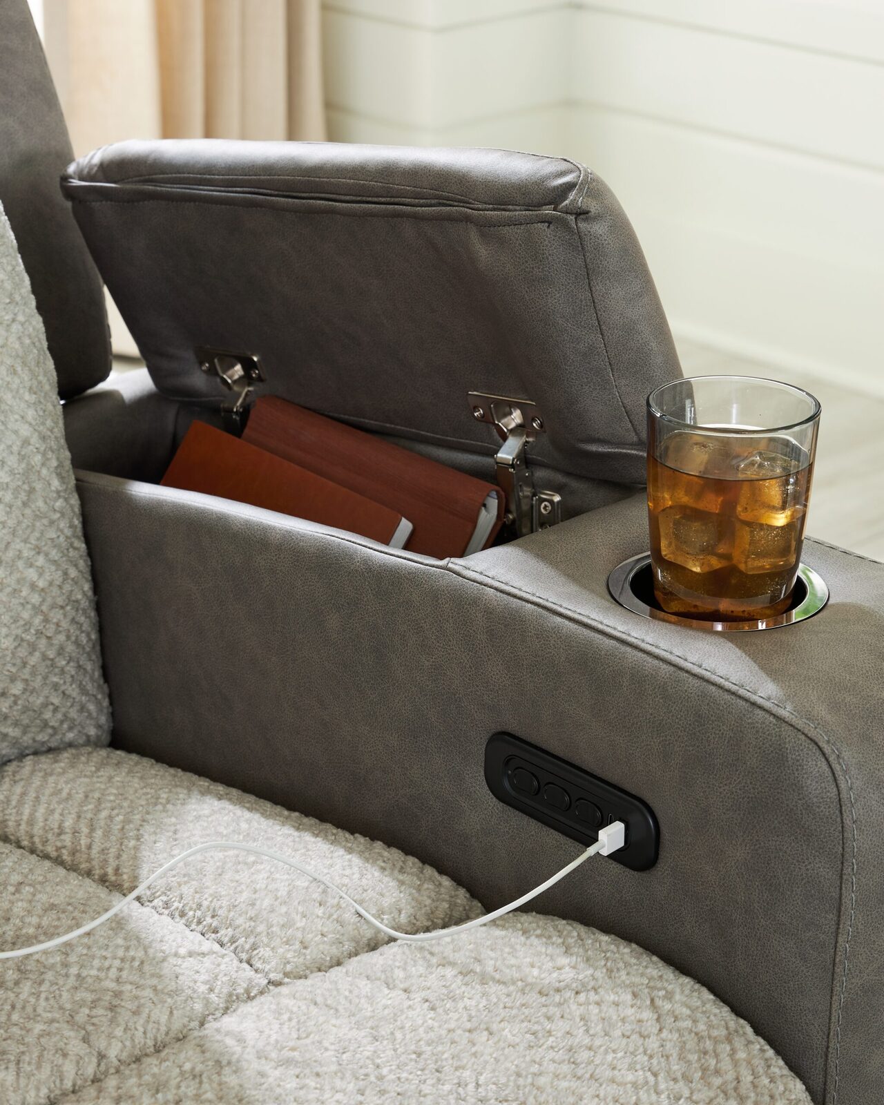 WhipLash - Power Reclining Loveseat With Console / Adj Headrest - Sisal - Image 8