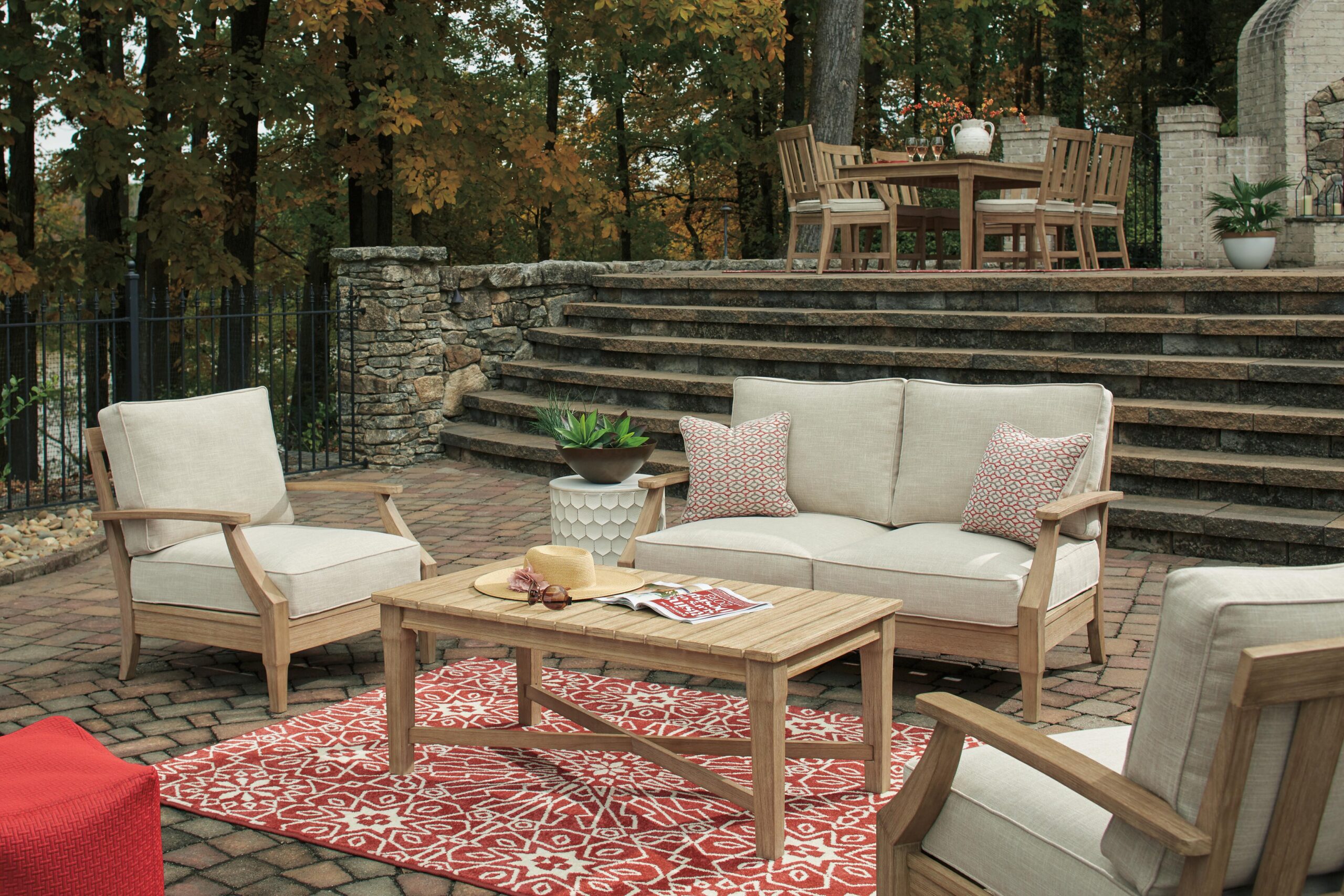Clare View - Loveseat w/Cushion - Beige - Image 7