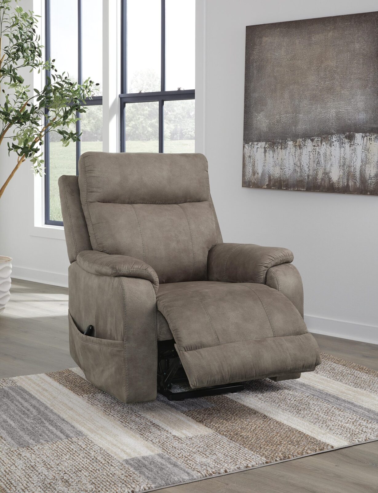 Crestmeade - Power Lift Recliner - Image 10