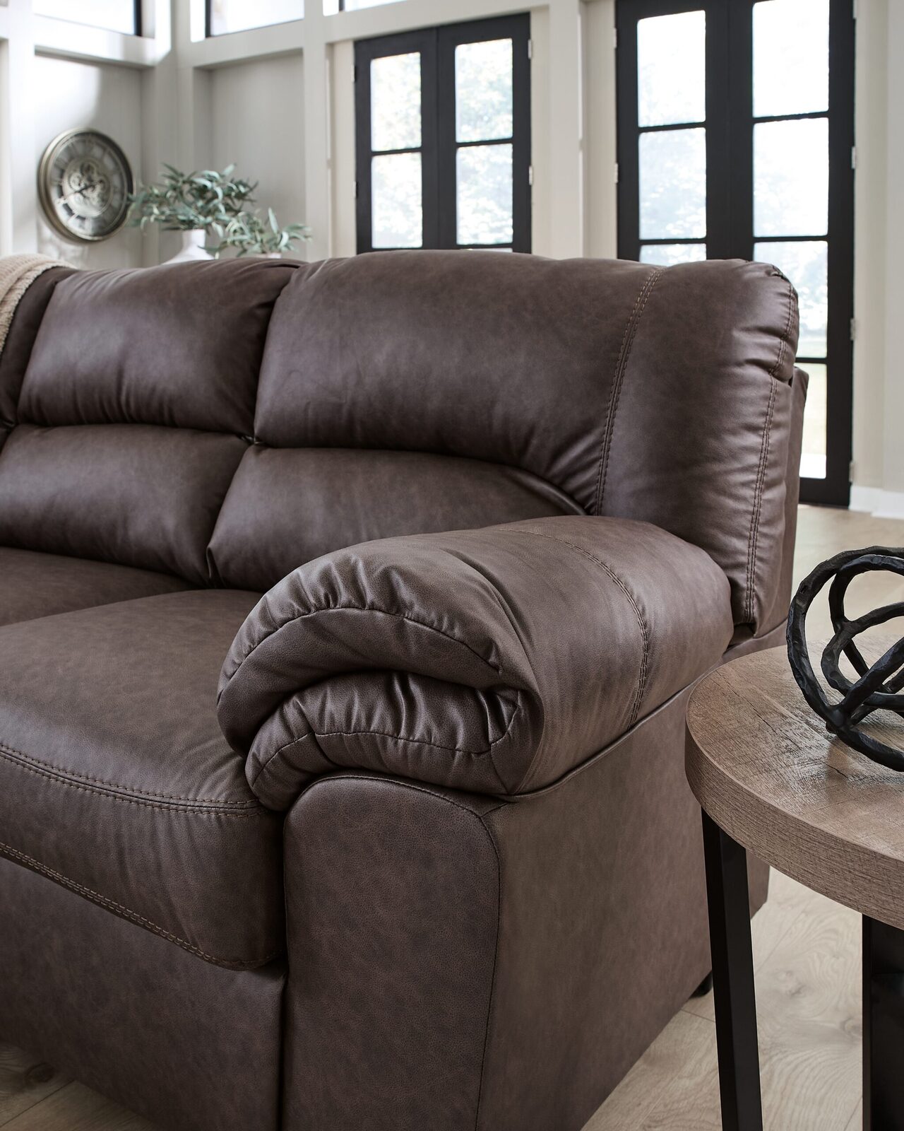 WillowBend - Loveseat - Image 11