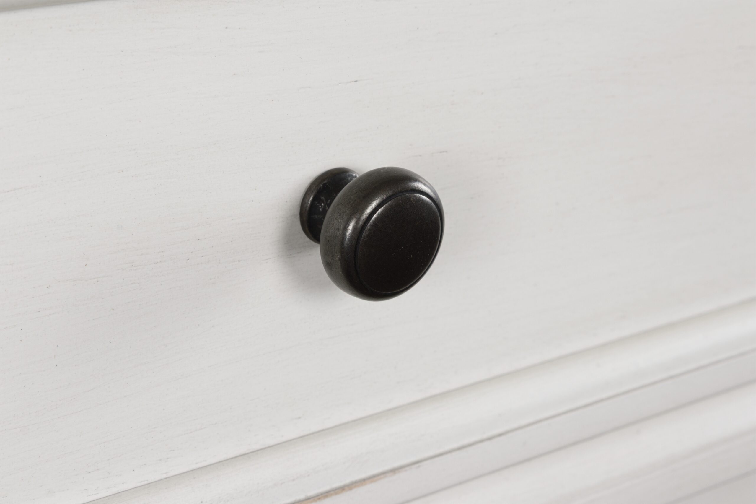 Rowlenstown - Five Drawer Chest - Image 6