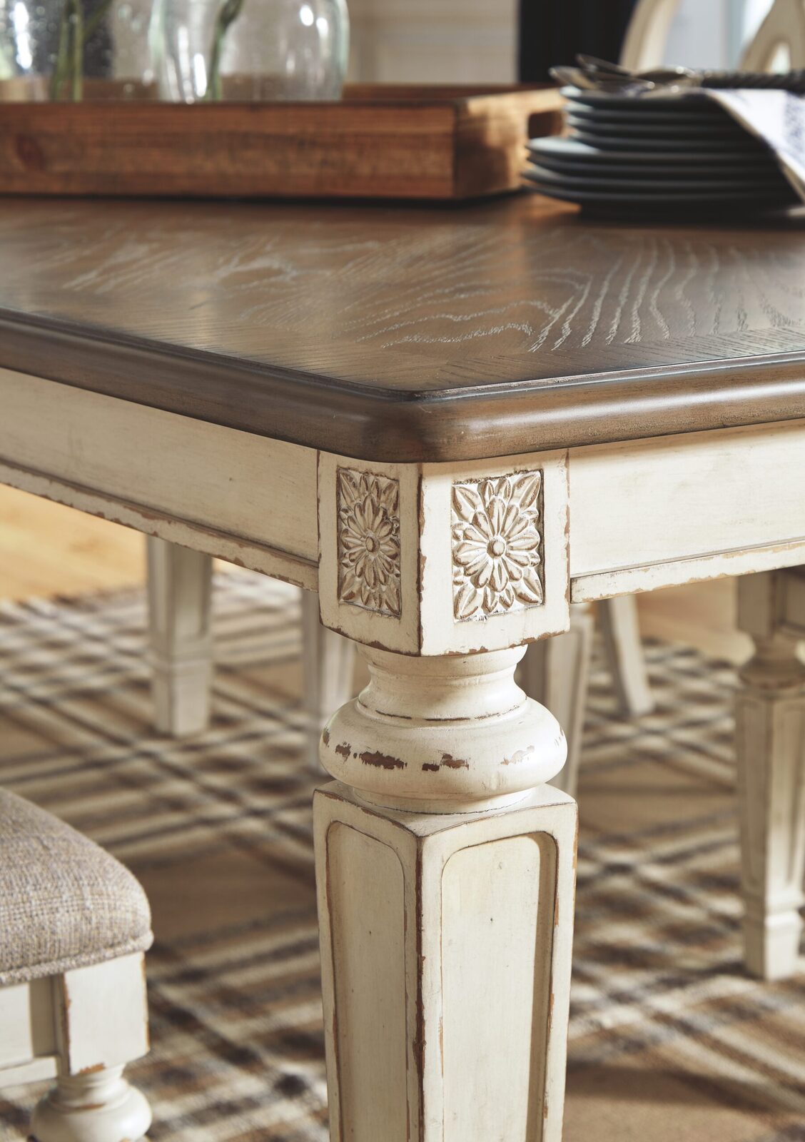 Realyn - Rectangular Dining Room Extension Table - Chipped White - Image 7