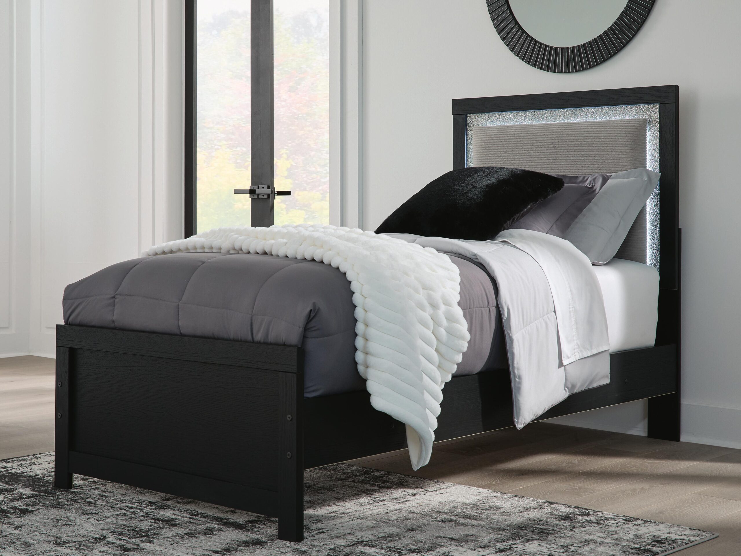 Maeling - Upholstered Panel Bed - Image 13