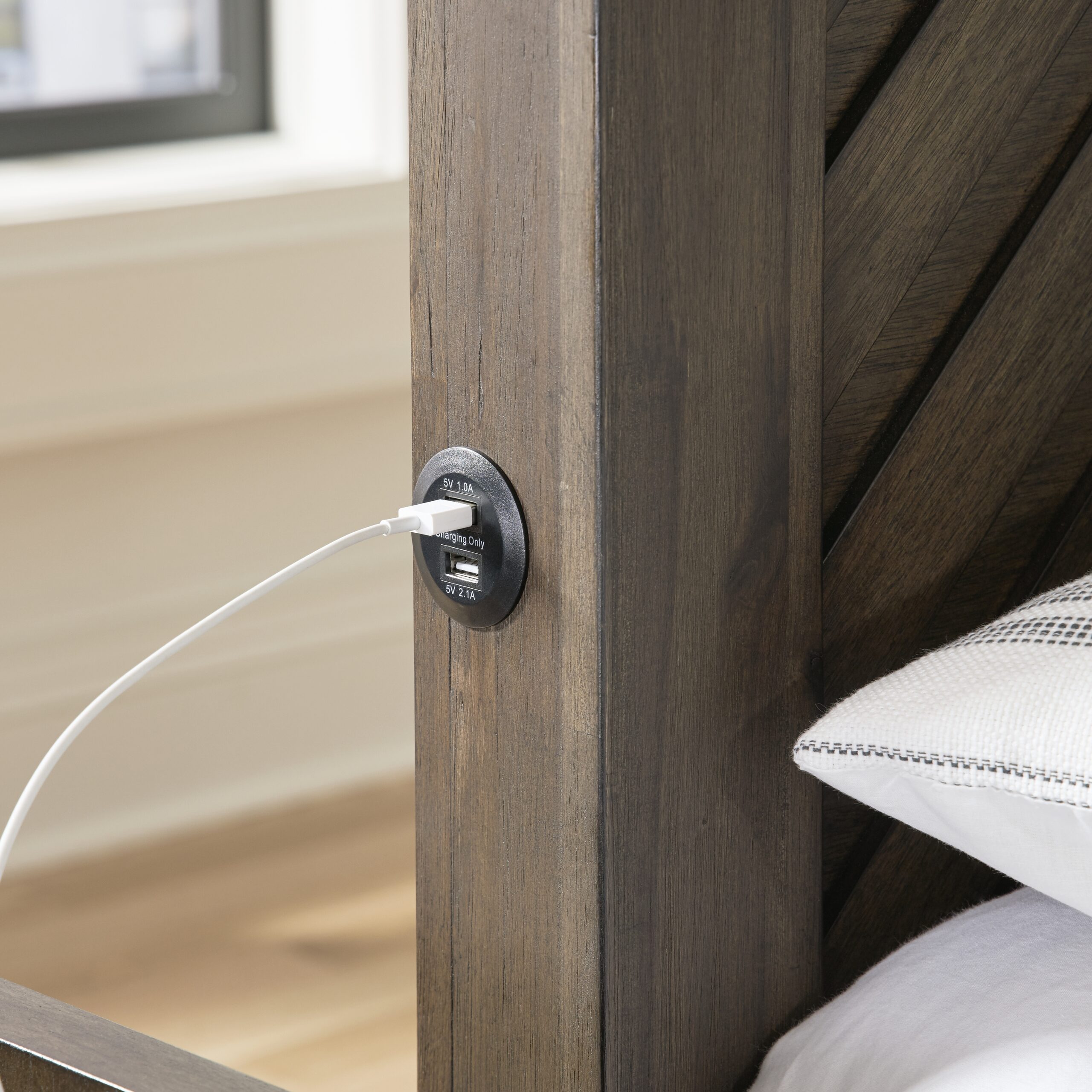 Arkenton - Panel Bed - Image 6