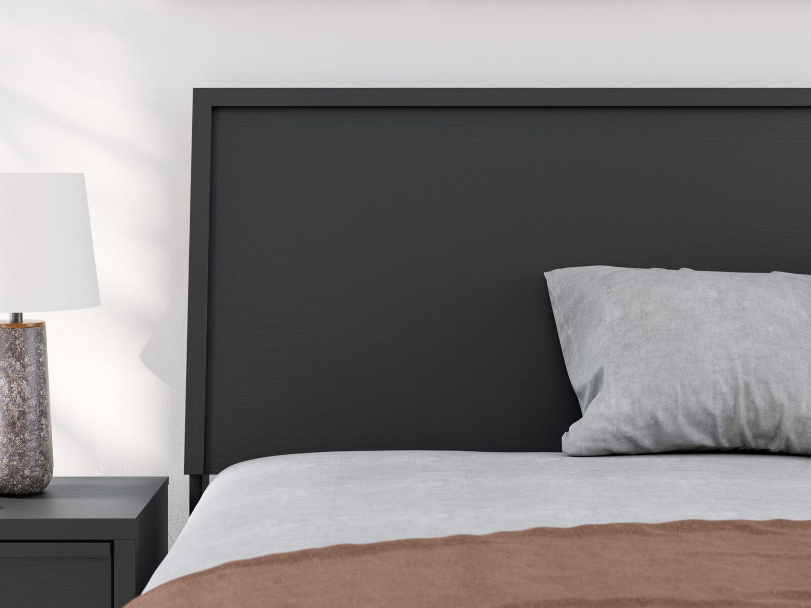 Danziar - Panel Bed - Image 13