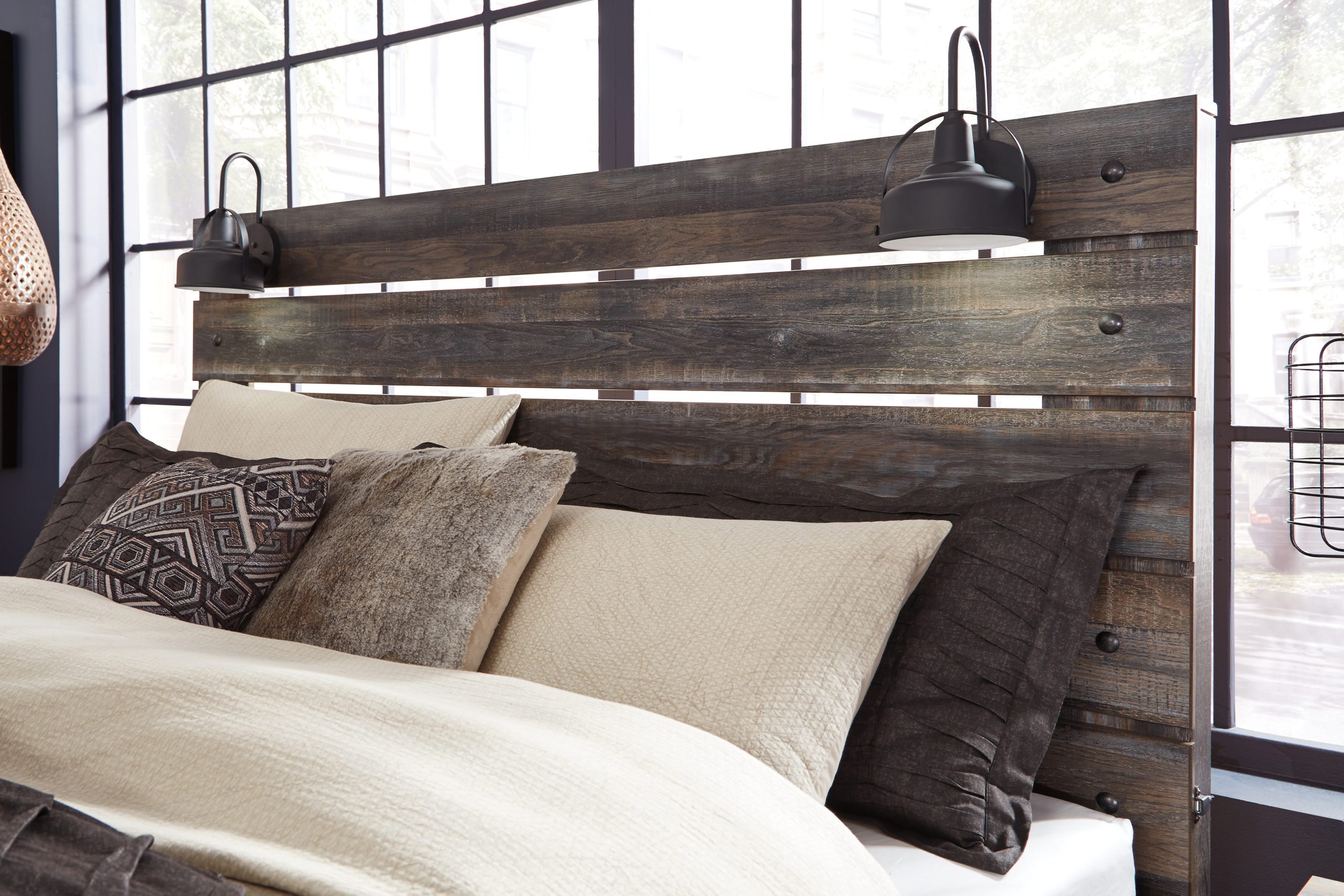 Drystan - Bedroom Set - Image 19