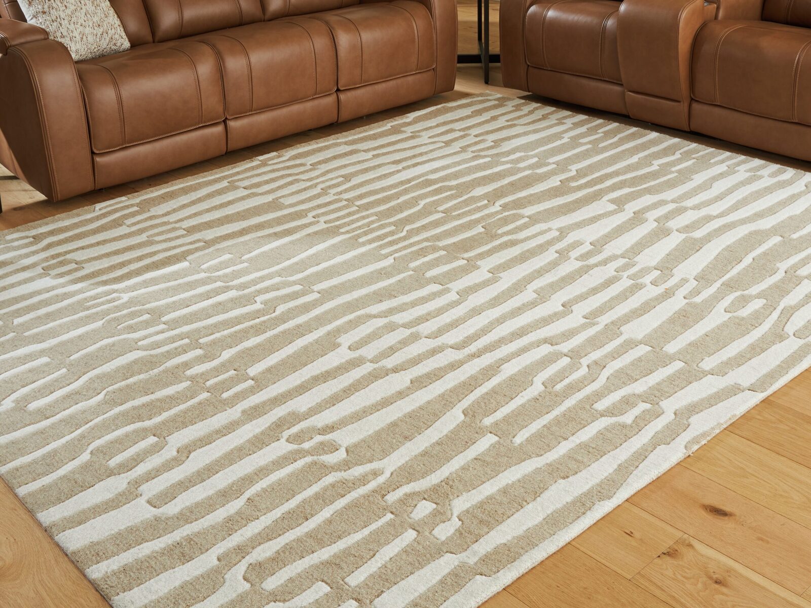 Corrbell - Rug - Image 3