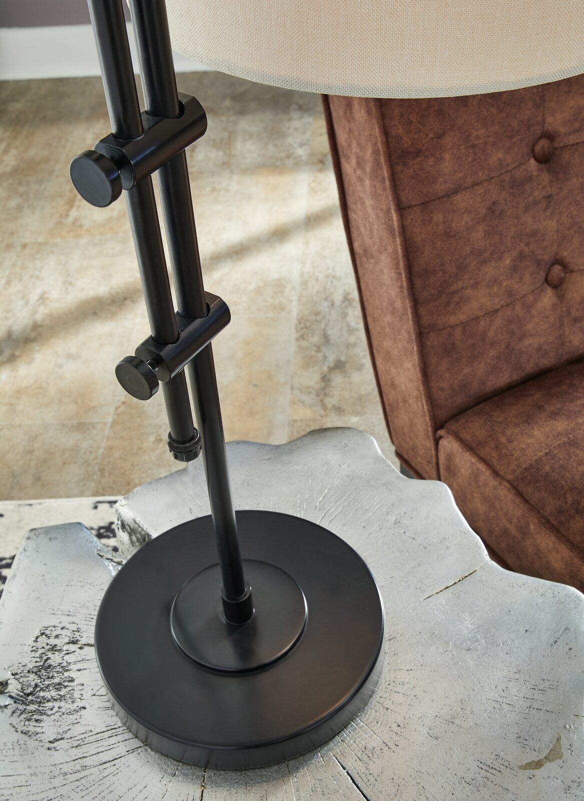 Baronvale - Metal Accent Lamp - Image 6