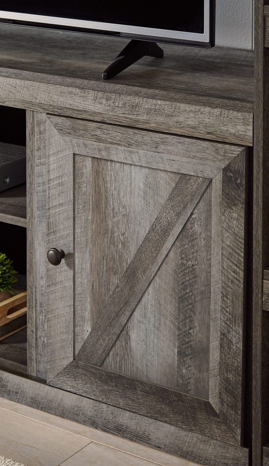 Wynnlow - TV Stand With Fireplace Option - Image 7