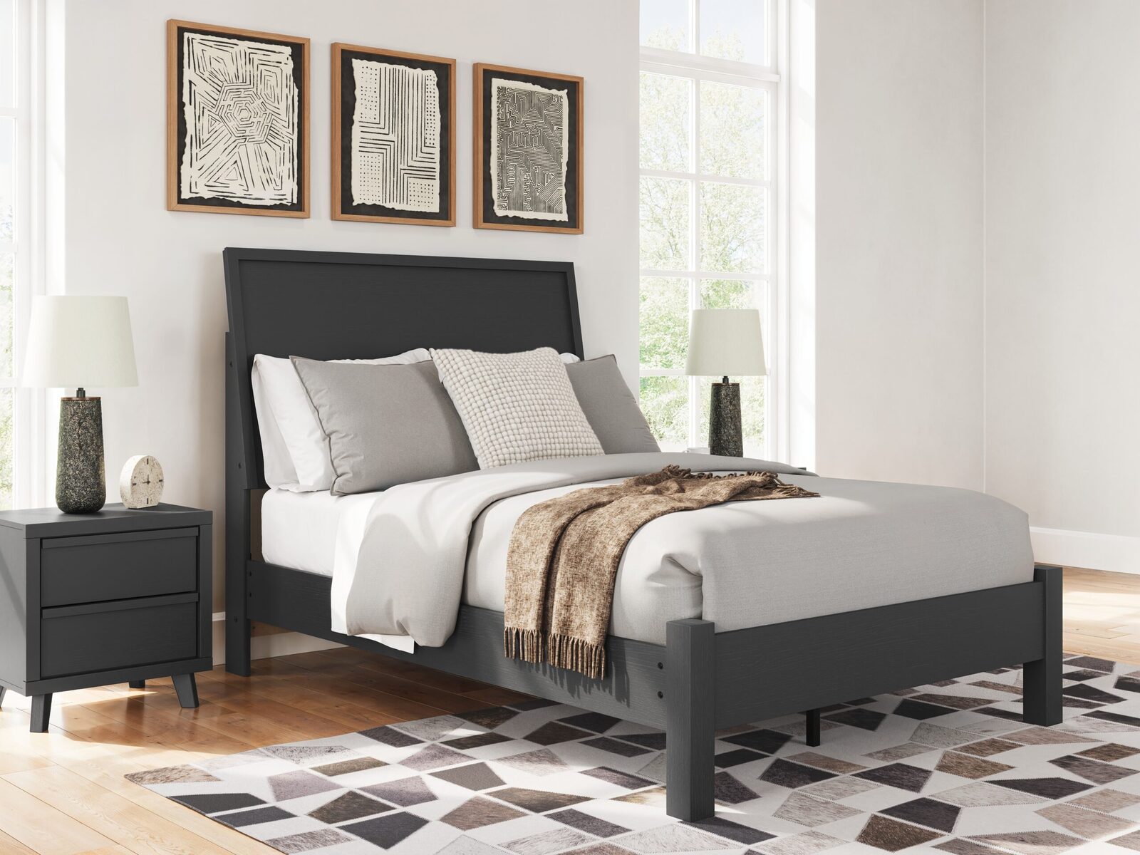 Danziar - Panel Bed With Low Footboard - Image 2