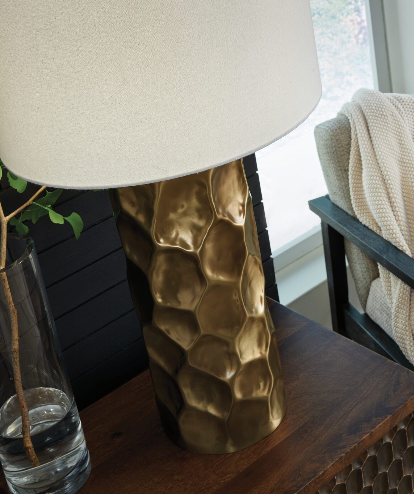 Marshawn - Metal Table Lamp - Gold Finish - Image 4