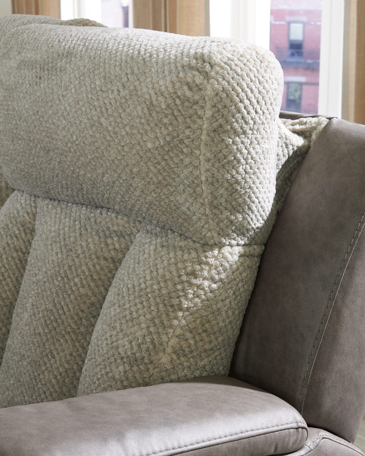 WhipLash - Power Reclining Loveseat With Console / Adj Headrest - Sisal - Image 7