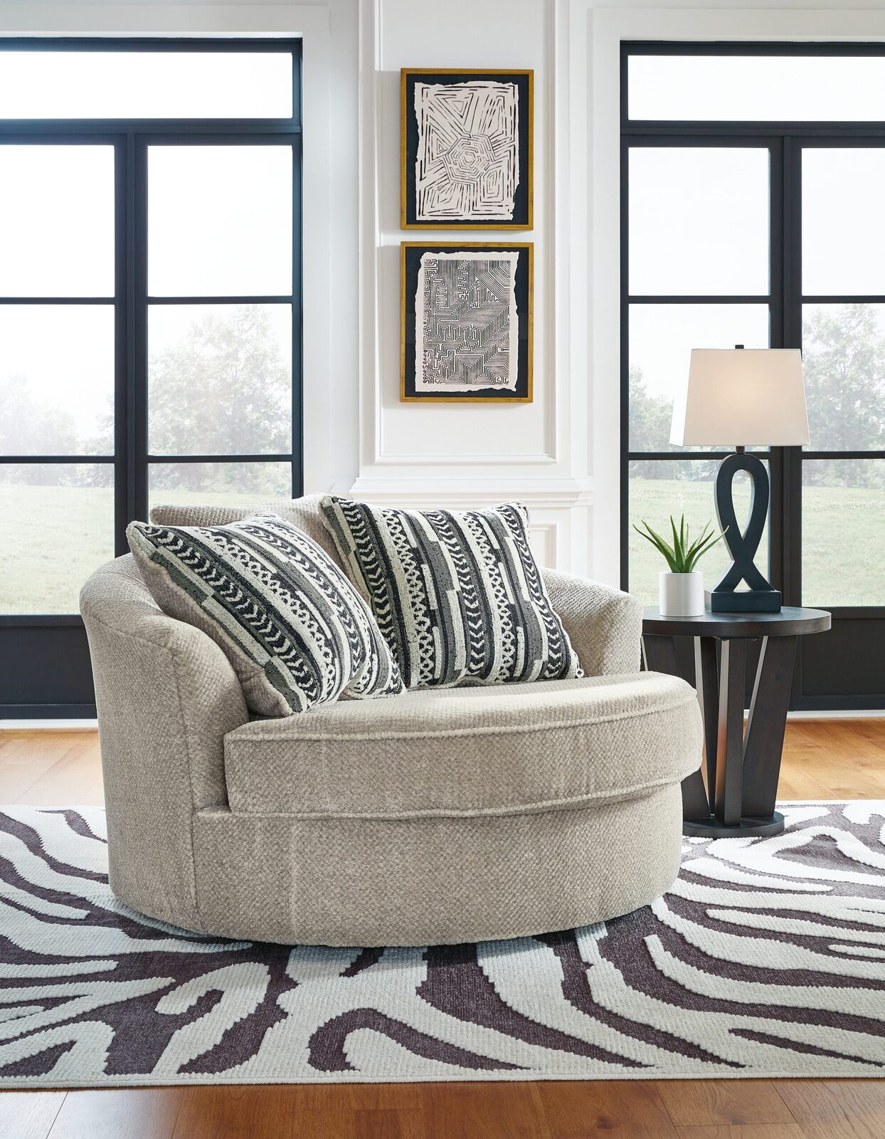 Calnita - Living Room Set - Image 6