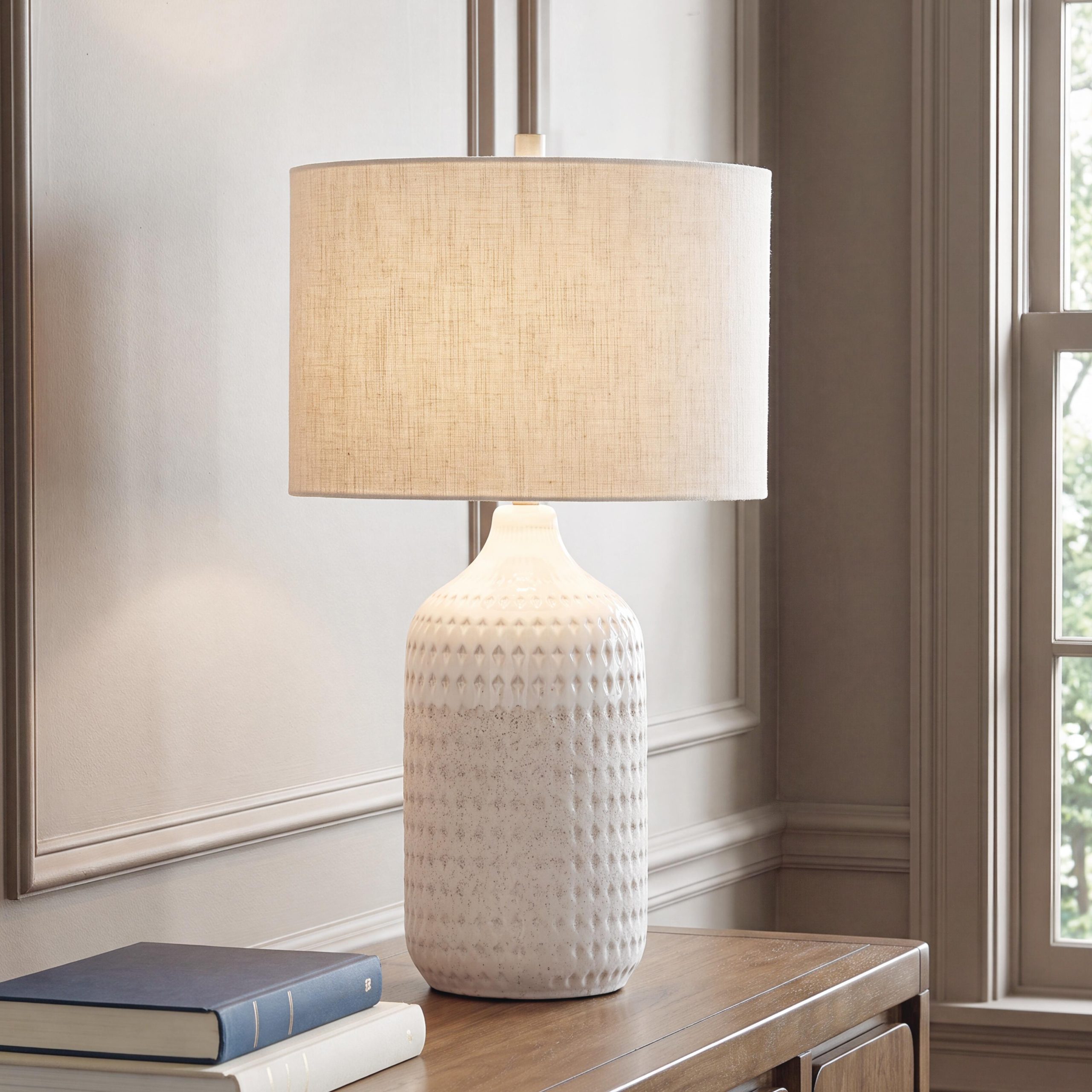 Capwich - Ceramic Table Lamp - Beige / White - Image 2