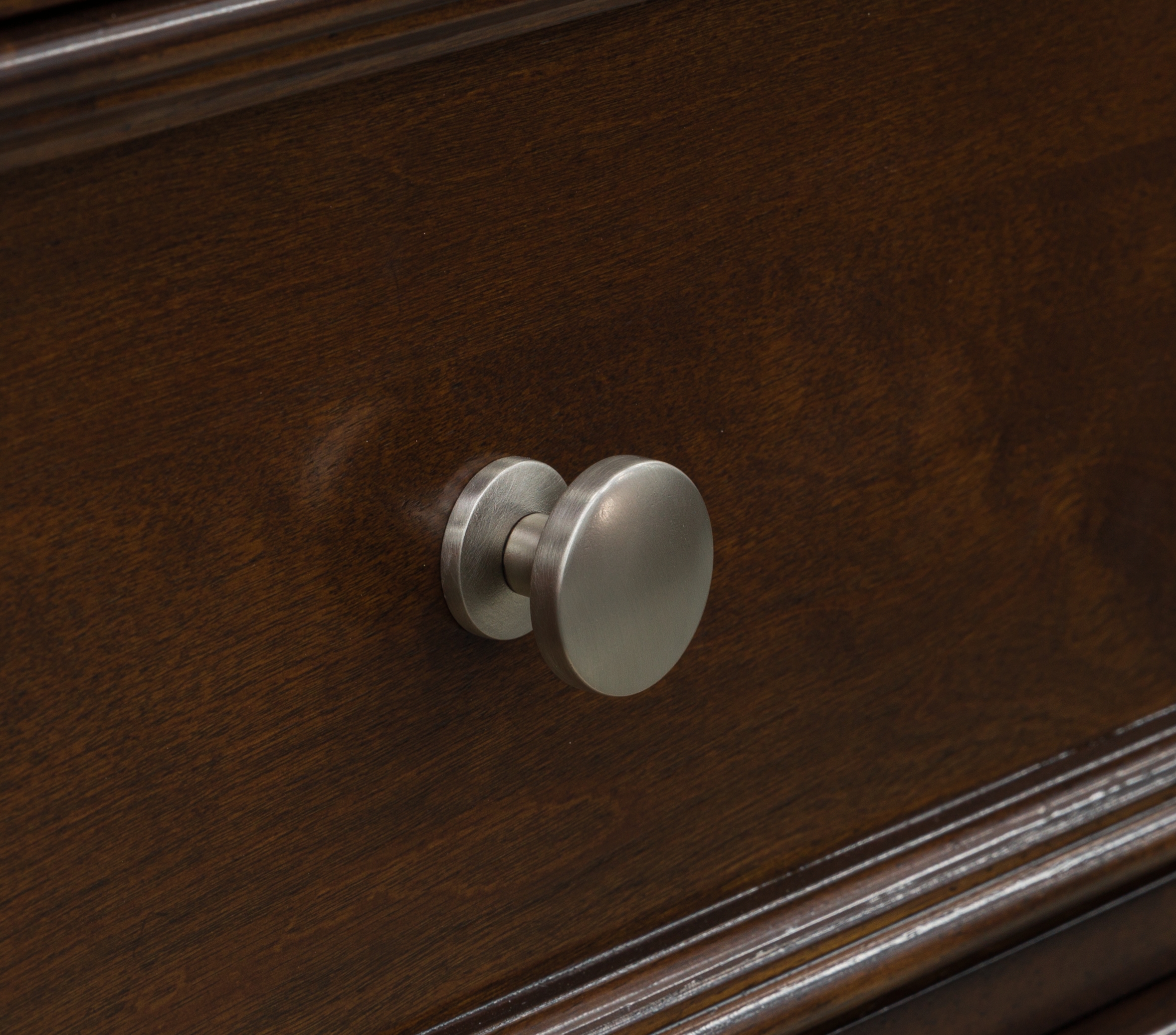 Danabrin - Five Drawer Chest - Brown - Image 12