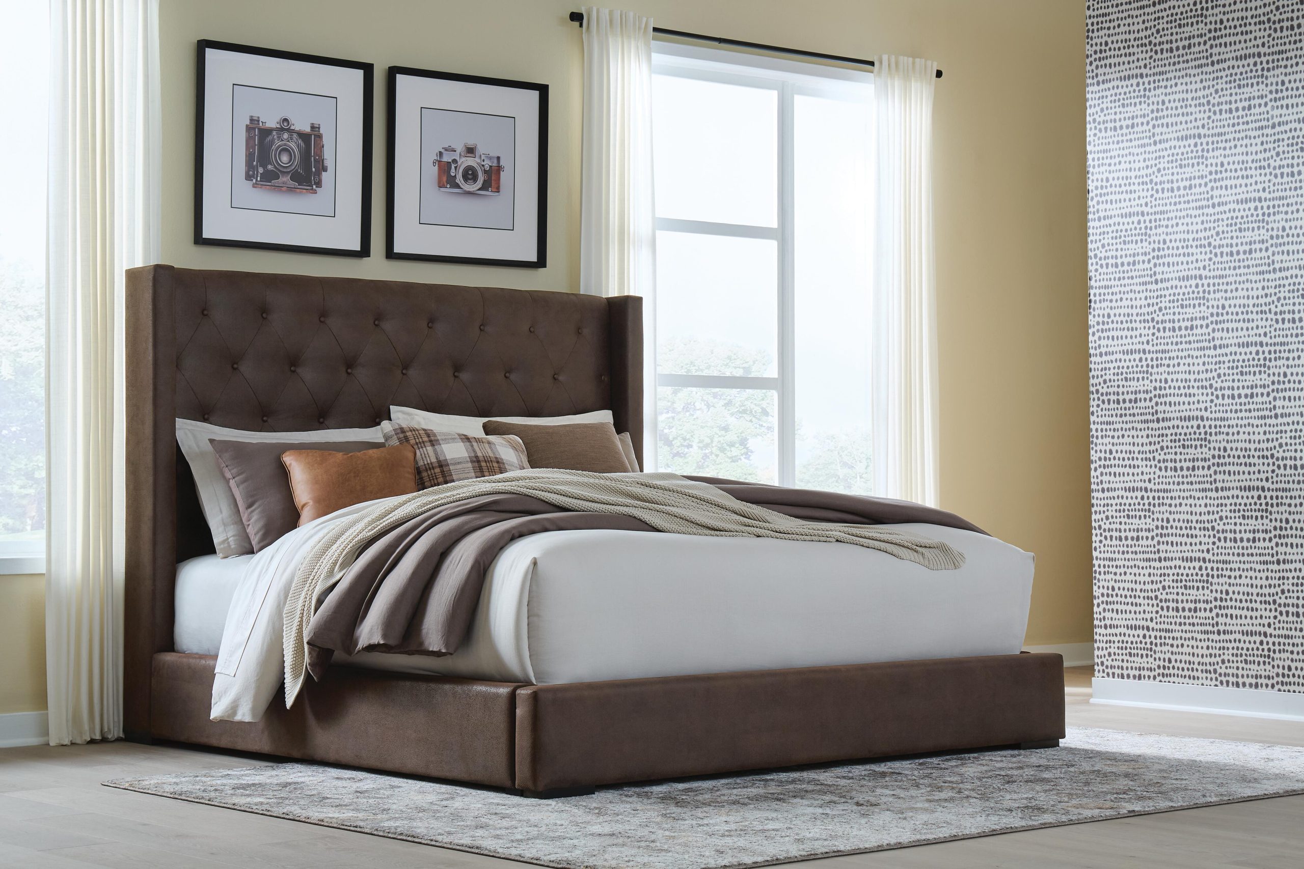 Lavernty - Upholstered Storage Bed - Image 2
