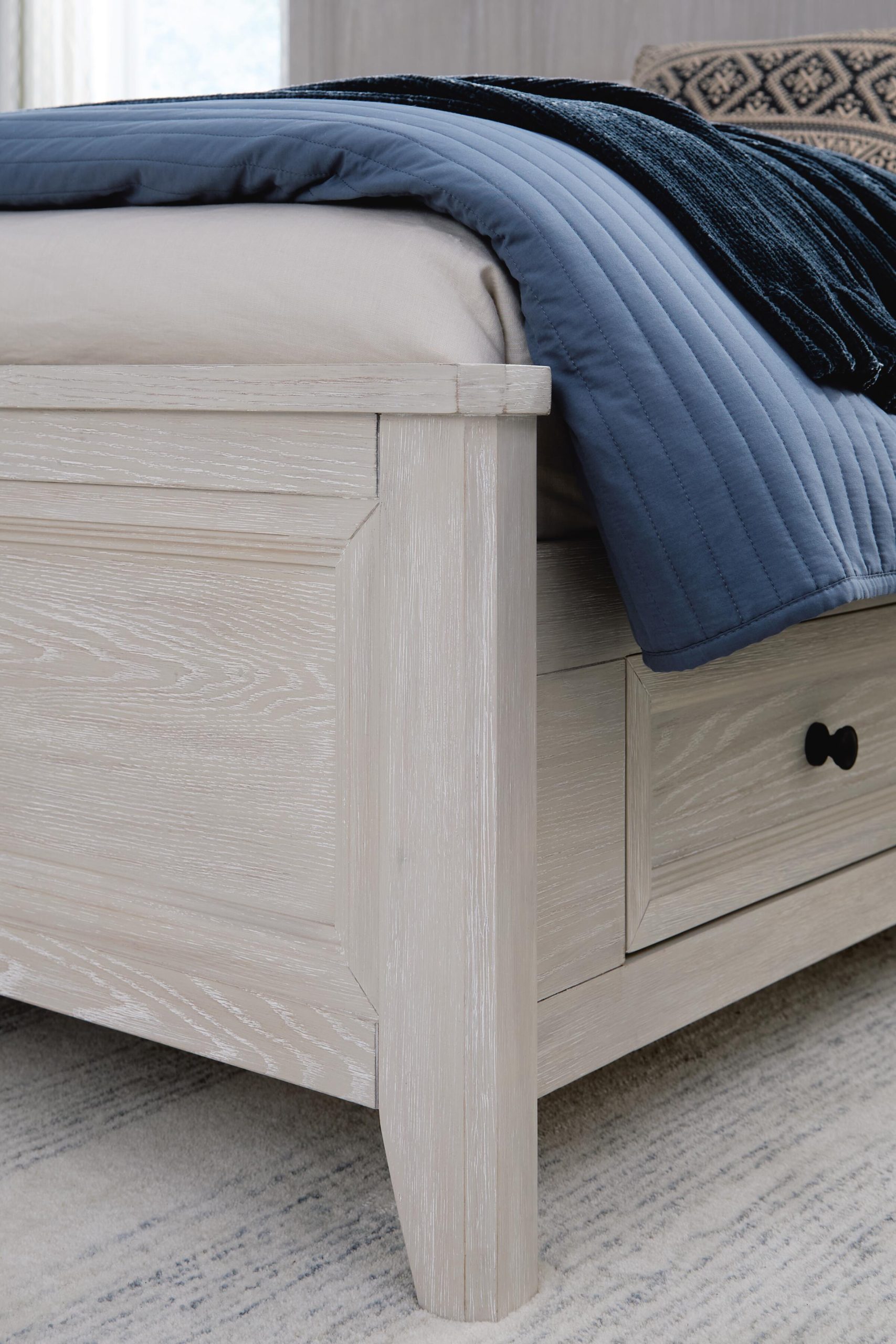Darbonton - Panel Storage Bed - Image 9